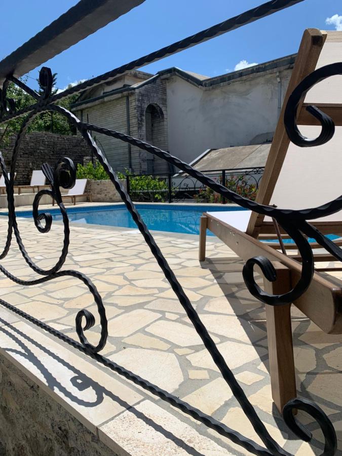 Hotel Gjirokastra 3*